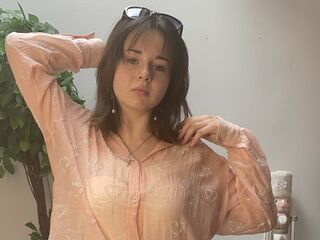 camgirl fingering pussy CweneClose