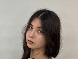 girl showing tits DeaneMerrih