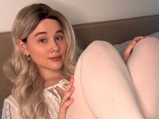 chat room live show DeluaMoon