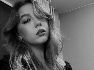 naked webcam girl picture DevonaDalal