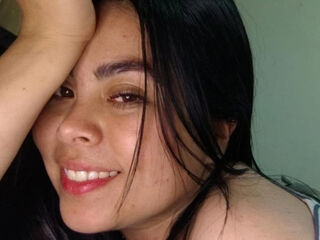 hot cam girl fingering pussy DixieMichel