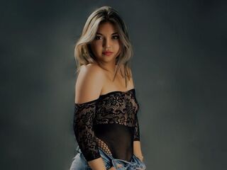 nude cam photo ElianisCuevas
