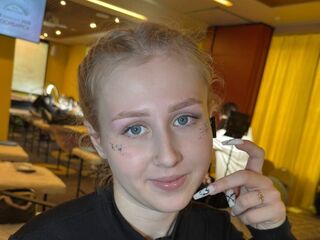 live cam chat EmelinaKrider