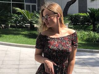 cyber sex show EmileeBeyale