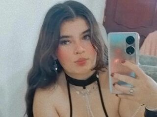 naked camgirl photo EmilyEvanzz
