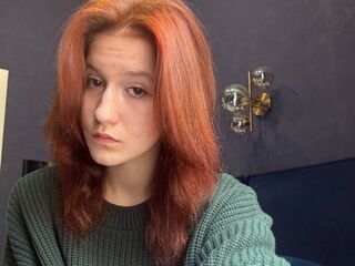 naked webcam girl fingering EmmaTrippa