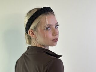 hot cam girl spreading pussy EvetteHilado