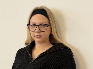 jasmin cam slut video FrancesVirunes