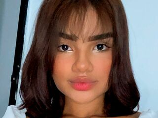 camgirl masturbating with sex toy GimCataleya