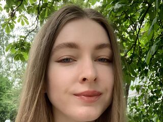 fingering camgirl video HalfUndon