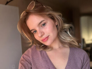 camgirl porn cam HeidyNemzin