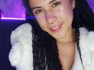 masturbating cam girl HellenDumont