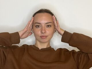 cam girl masturbating with dildo HertaLaraby