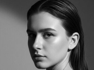 camgirl chat room HildaBarzey