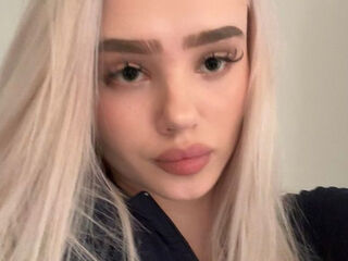 naked camgirl fingering pussy IrinaVolkova