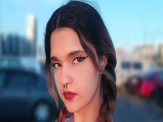 naughty cam girl masturbating with dildo IvelisseConsuelo