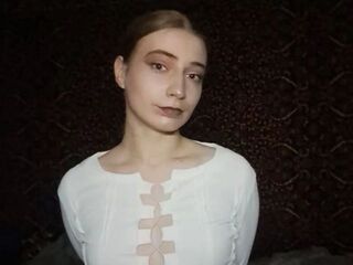 naked camgirl JacquieYou