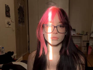 nude camgirl pic JameyStaffieri