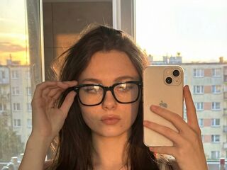 hot cam girl fingering pussy JaquelynKonkel