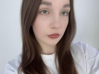 naked camgirl masturbating with vibrator JulieShuliack