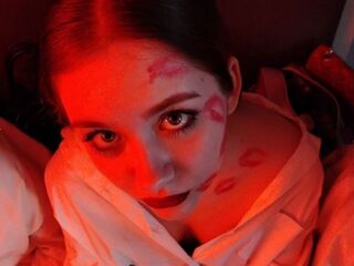 naughty cam girl masturbating with dildo JuneGutierrez