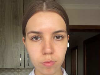 adult cam KeiraWilby
