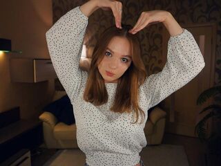 fingering girl cam picture KelsiLuciani