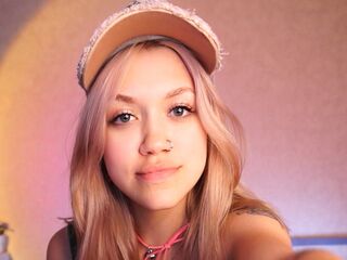 chat room livesex KiraSardewys