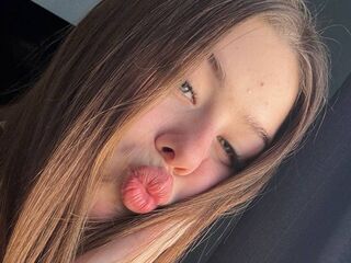 naked girl with cam masturbating KristiGroun