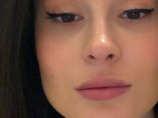 camgirl fingering shaved pussy KrystinTuchman