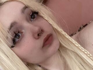 hot cam girl masturbating with dildo LaticiaDemetris
