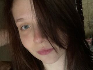 camwhore shaving pussy LaurelOberson