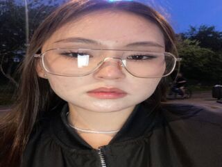 adult videochat LauriMoradel