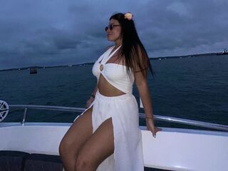 camslut fingering pussy LeilaCole