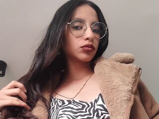 cam girl playing with vibrator LinaBotero
