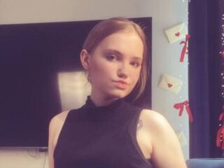 adult web cam chat room LoraKen