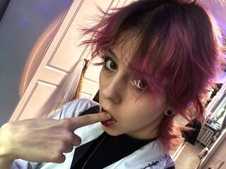 free nude cam LorenzaSample