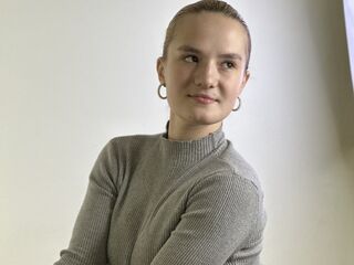 adult live webcam LorrianePytko