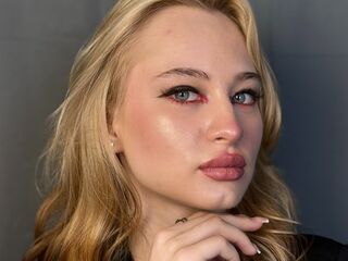 closeup webcam LucileNeuburger