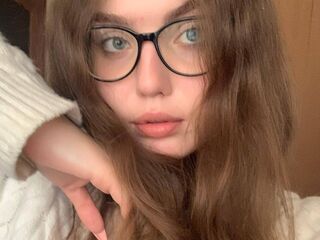 fingering camwhore LuxSophi