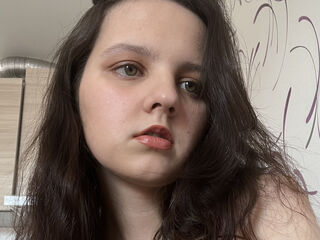 camgirl masturbating with vibrator MadyPrincess