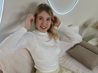 chat room free MaeGoreham