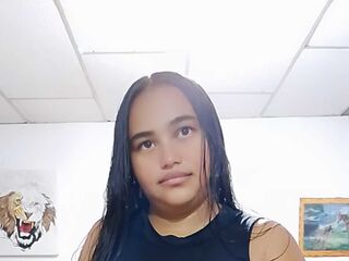 naked cam girl masturbating MaloryGarcia