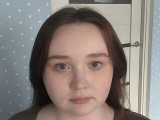 cam girl masturbating with dildo MarylynLamarra