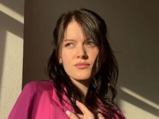 fingering camgirl video MaudGuerrido