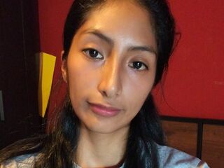 cam girl fingering pussy MayraBravo
