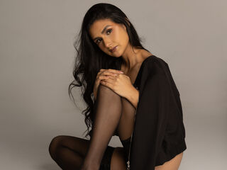 hot chatroom MelanieBaker