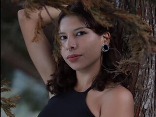 cam girl chatroom MelanyVelvet