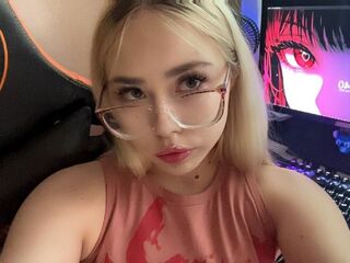 naughty camwhore MellieFlaig