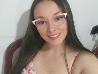 hot camslut MelyAustin